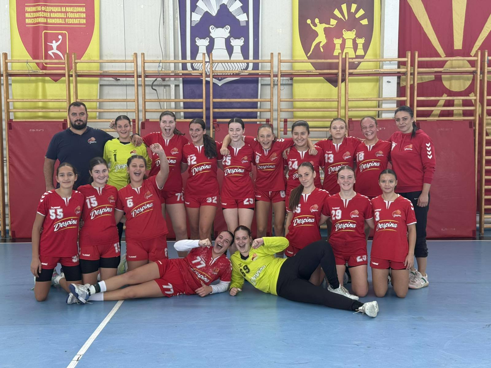 КАДЕТКИ: Христоска и Јованоска комбинираа 20 гола за триумф на Деспина