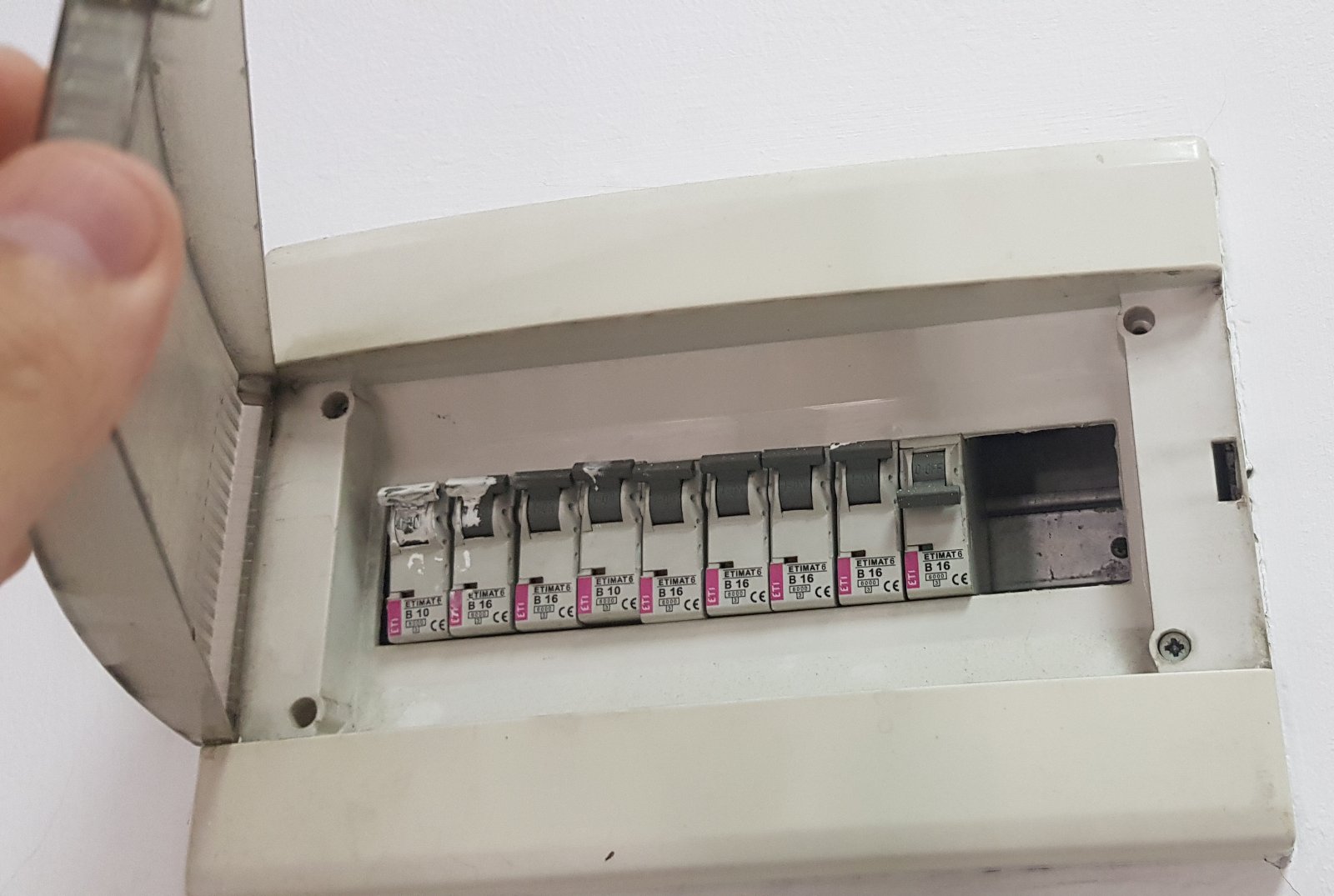 Без струја делови од Центар, Сопиште и Бутел