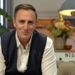 (Фото+видео) Сергеј Ќетковиќ замина на Света Гора: Пејачот го посети манастирот Хиландар, ги покажа мирот и тишината