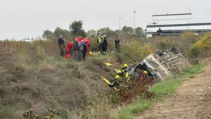 Уапсен возачот на автобус кој се преврте во Србија, има над 80 повредени