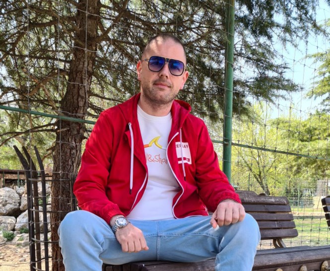 Почна да игра метлата во СДСМ