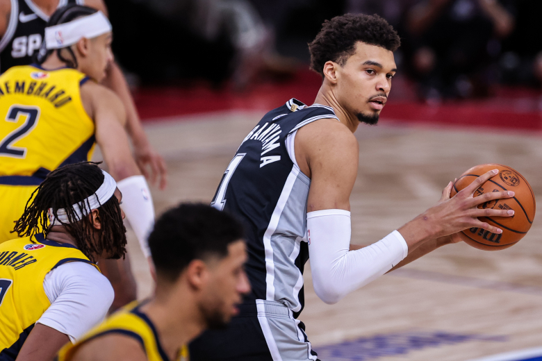 Сан Антонио Спарс е на 5-0 за првпат во историјата