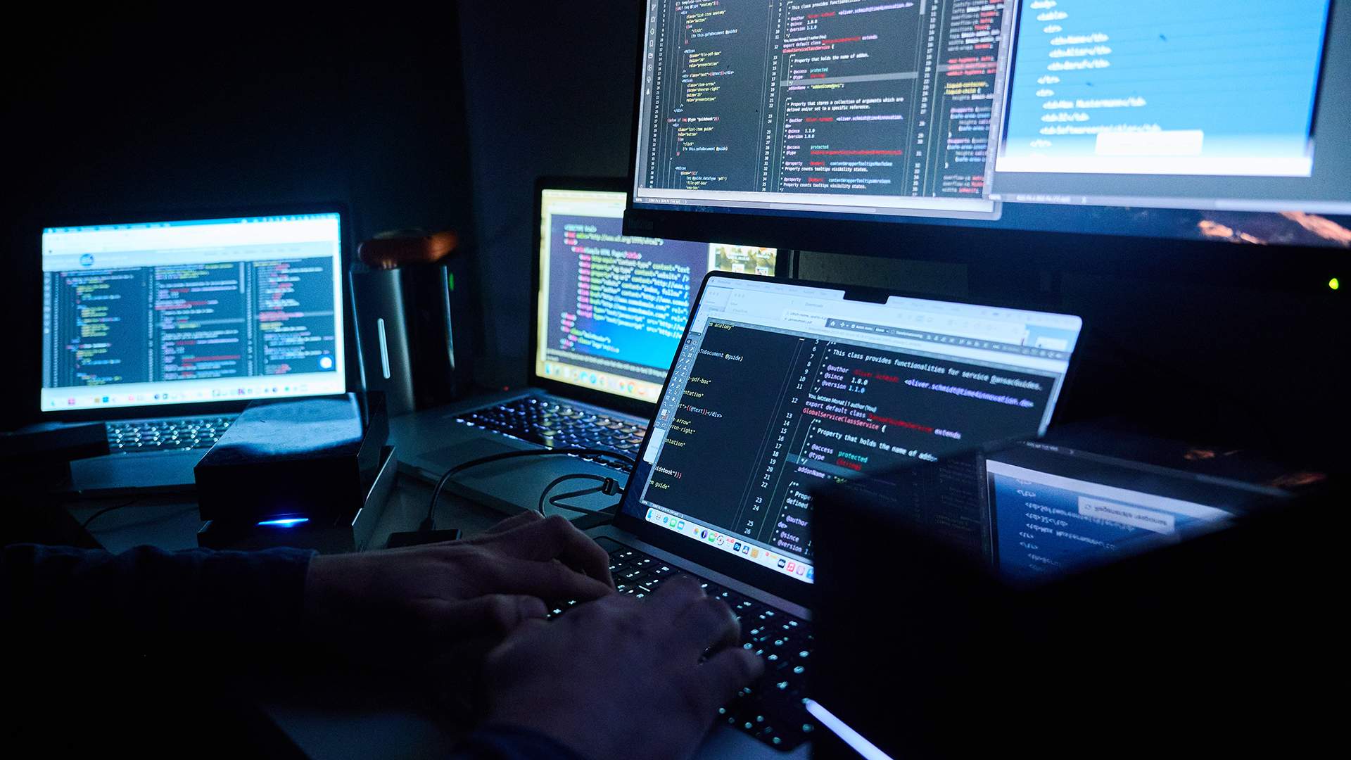 Лондон ги истражува наводите дека руски хакери украле датотеки од базите на RAF и морнарицата