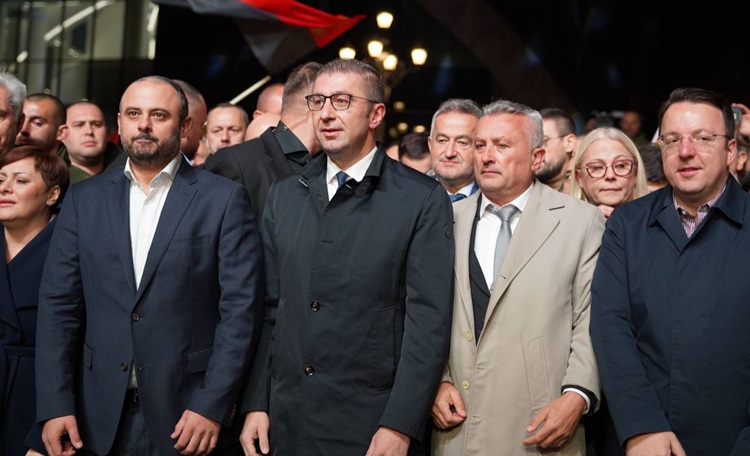 МИЦКОСКИ СО МОЌНА ПОРАКА ПРЕД ВТОРИОТ КРУГ Ова ќе биде победа на народот и на иднината на Скопје