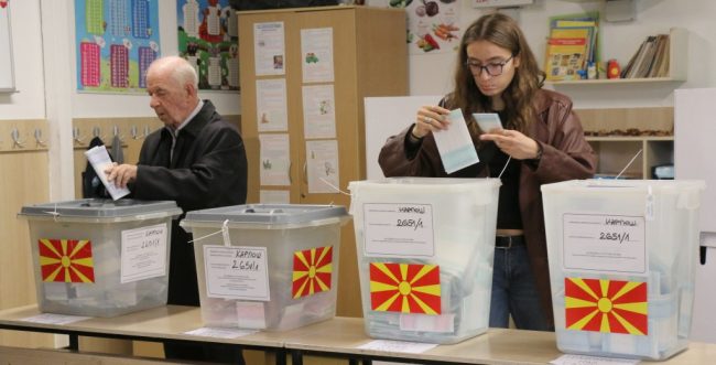 ИЗЛЕЗНОСТА ДО 17 ЧАСОТ Е 39,61 ПРОЦЕНТ, НА ЛОКАЛНИТЕ ИЗБОРИ ВО 2021 БЕШЕ 41,38