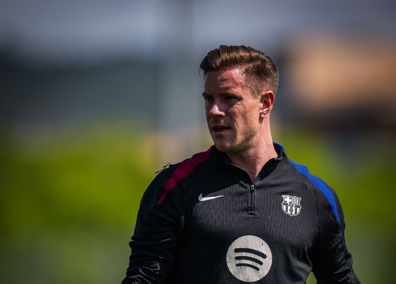 Челси планира да го спаси Тер Штеген од каталонскиот пекол