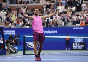 „Алкараз уште сега може да се спореди со големата тројка“