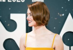 (Фото) „Новото лице“ на познатата актерка ја засени целата нејзина елеганција