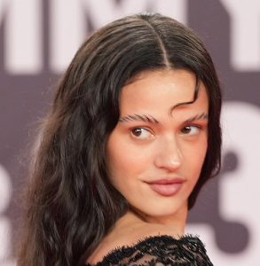 Rosalía со „Berghain“ го најавува новиот албум Lux – нејзина најсмела визуелна и музичка приказна досега