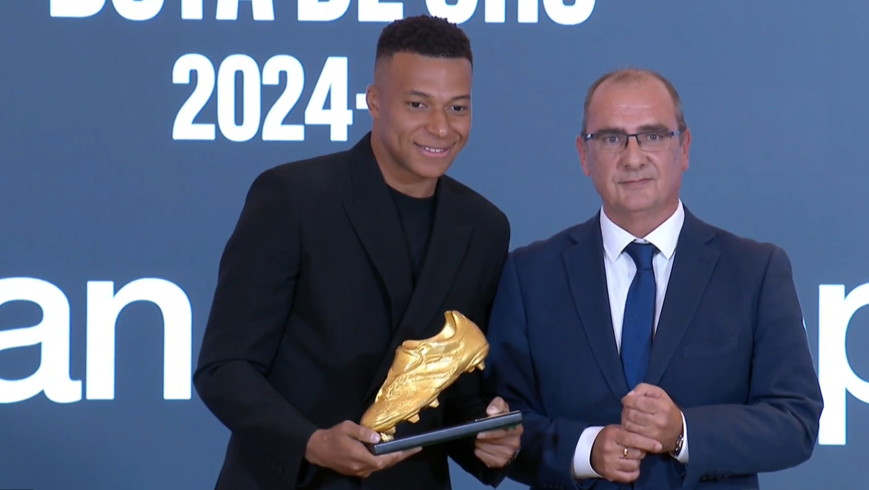 Килијан Мбапе ја доби Златната копачка за прв стрелец во Европа (Фото)