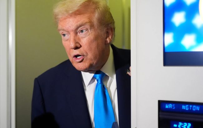 ТРАМП ОЧЕКУВА ДА СКЛУЧИ СЕОПФАТЕН ДОГОВОР СО КИНА НА АЗИСКАТА ТУРНЕЈА И ГО ПОВИКА КИМ ЏОНГ УН ДА СЕ СРЕТНАТ