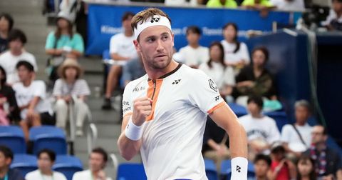 Каспер Руд лесно се справи со Уго Умбер и го крена трофејот во Стокхолм