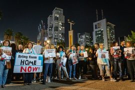 Хамас ги ослободи последните израелски заложници по две годишно заробеништво во Газа