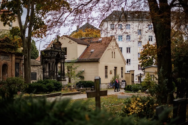 Берлинските кафулиња што работат во рамките на градските гробишта се сè попопуларни кај гостите