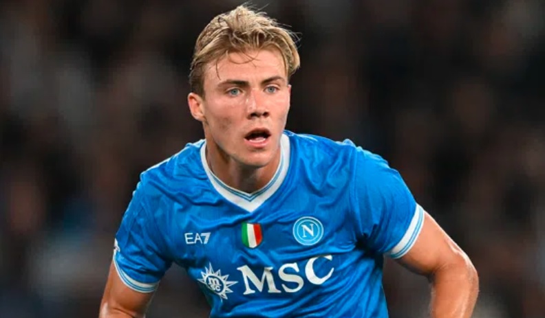 Манчестер јунајтед сака да го продаде Хојлунд во јануари