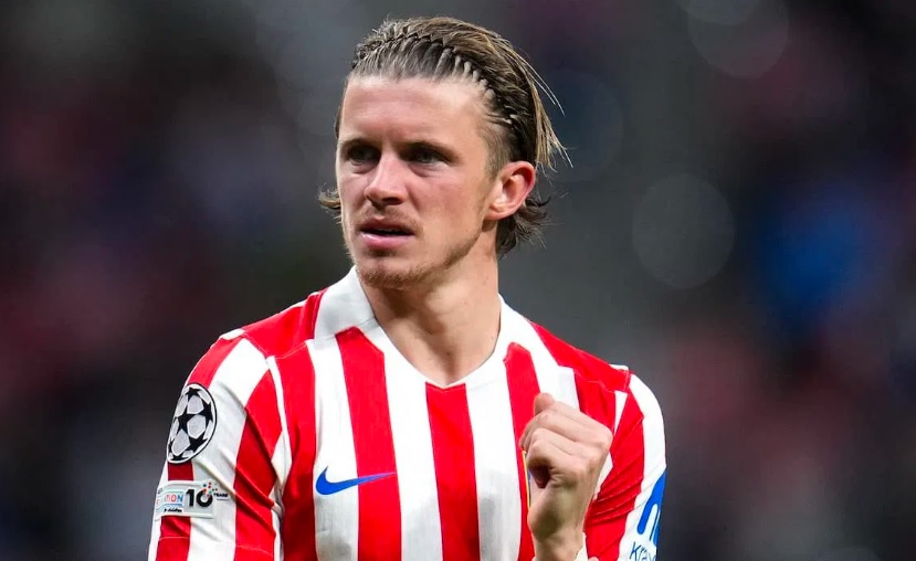 Рубен Аморим сака да го доведе Конор Галахер на „Олд Трафорд“