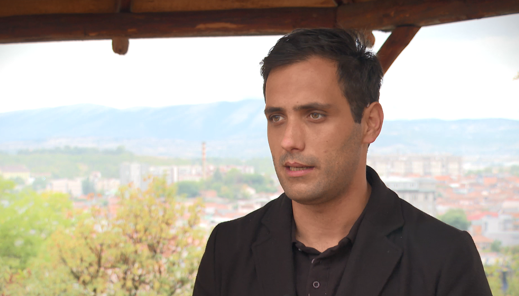 (ВИДЕО) Профил на Амар Мециновиќ, најмладиот претендент за градоначалник на Скопје