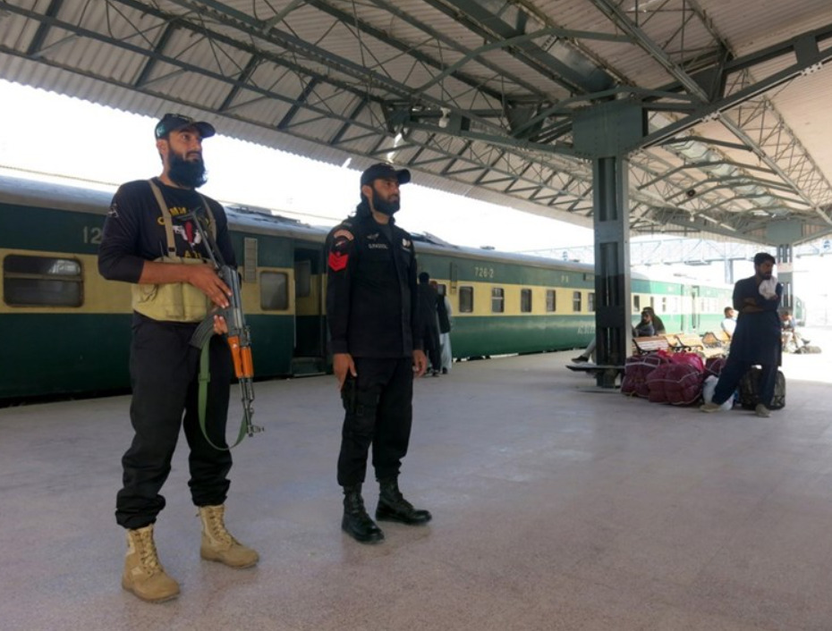 Авганистан и Пакистан се согласија за прекин на огнот