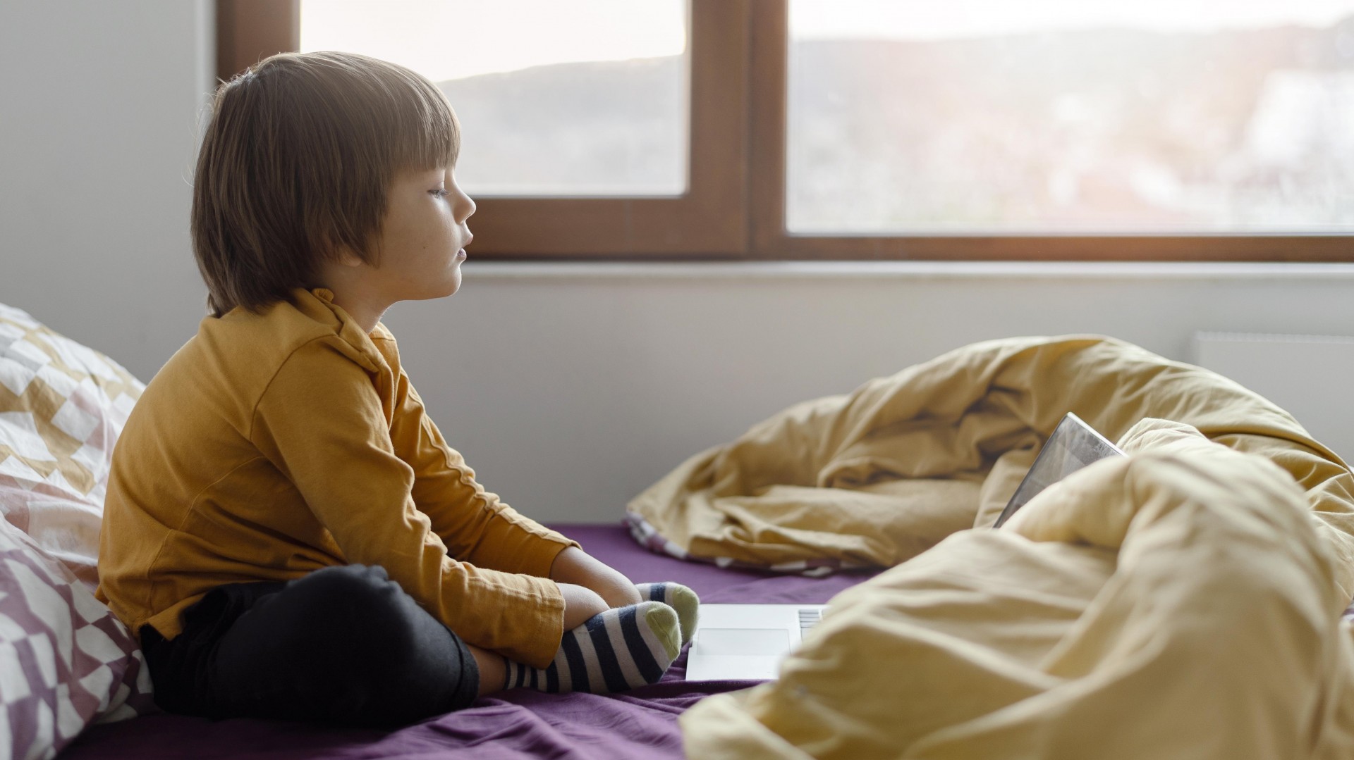 Кога „Мамо, досадно ми е!“ станува најдобрата вест: зошто здодевноста е здрава за децата