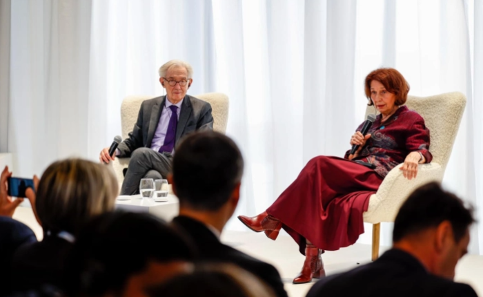 Сиљановска-Давкова се обрати на Парискиот мировен форум: Евроинтеграцијата е дијалог, а не диктат