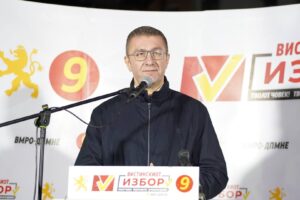 Мицкоски: Во недела масовно да излеземе на избори, да го заокружиме бројот 9 за Тони Тоневски и за развој на Пробиштип, седењето дома е најлошата опција