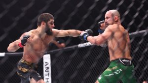 Махачев е подготвен да се бори со Топурија во Белата куќа