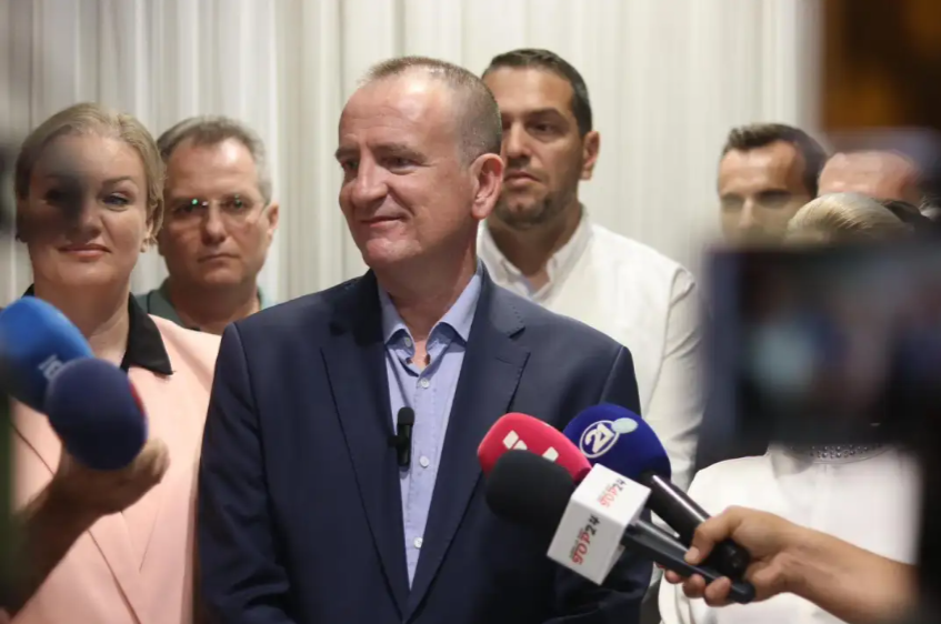 Таравари: Повеќето министри од ВЛЕН се марионети во Владата, на замениците-министри им велат да останат дома