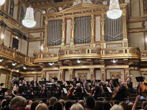 Македонската Филхармонија во Златната сала на Музикферајн – Виена аплаудираше на македонската уметност