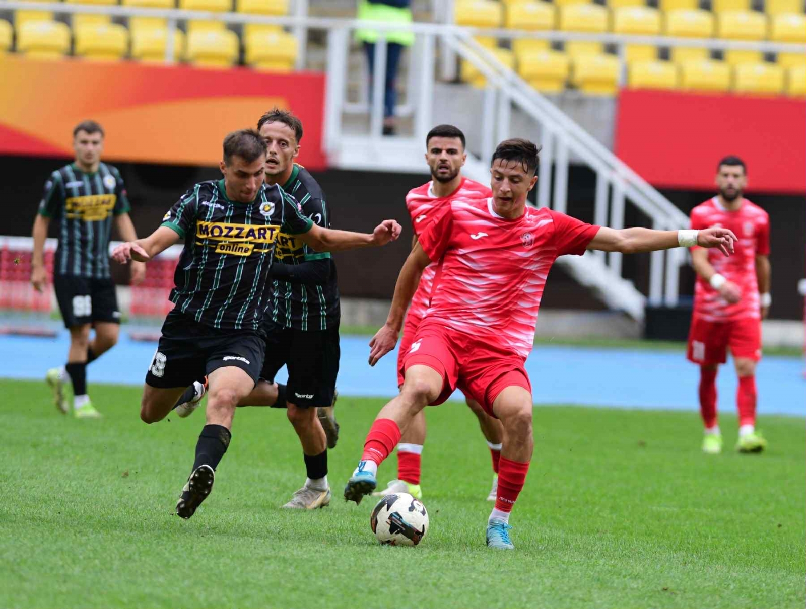 Скопско дерби на Градски, лидерот  ја чека забревтаната Брера