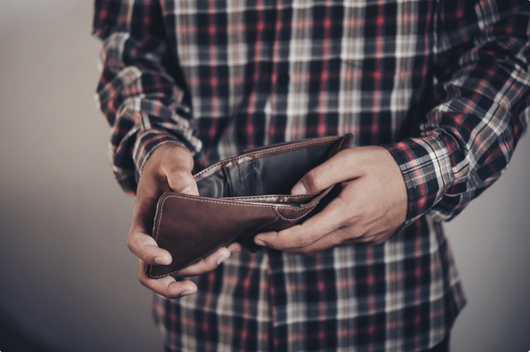 СРБИЈА, ЦРНА ГОРА, АЛБАНИЈА, МАКЕДОНИЈА: Koлкав процент од населението се смета за сиромашно?