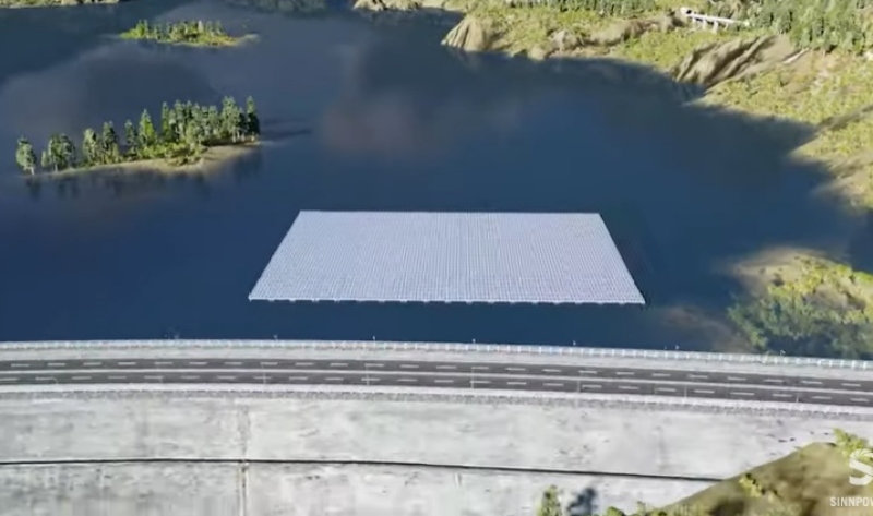 Првата вертикална лебдечка соларна електрана во светот пуштена во употреба во Германија