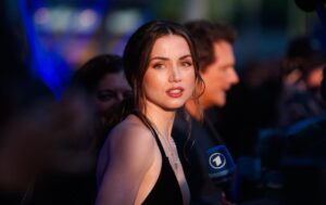 Убавицата е разочарана, не очекуваше дека нејзината врска со Том Круз ќе пропадне