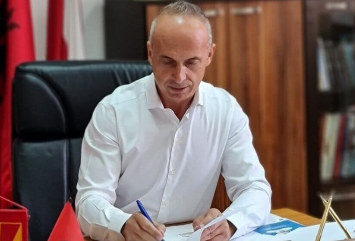 Нови секси разговори на Дехари: Вработена во општината ја нарече к…ва од Зајас, за кичевчани вели дека се будали