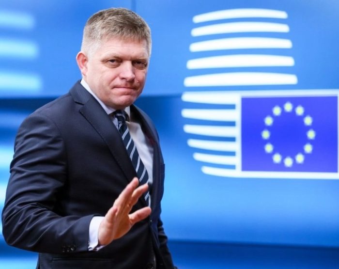 ФИЦО: Одбивам Словачка да учествува во каква било финансиска шема од ЕУ како помош на Украина во управувањето со војната со Русија