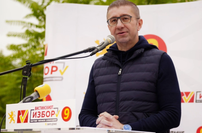 Мицкоски од Сарај: Повикувам на масовно гласање за кандидатите на ВМРО-ДПМНЕ и коалицијата за да не дозволиме да се вратат оние што 20 години ја уништуваа Македонија