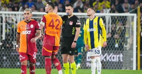 Скандал во турскиот фудбал, имаат преку 300 судии обложувачи!