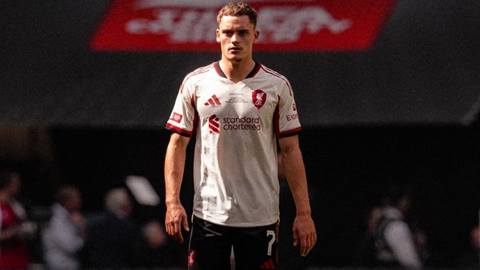 „Ако Ливерпул може да си ги врати парите вложени во Вирц, треба да го направи тоа“