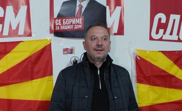 Костовски обвинува за политичко насилство: „Советник од ЗНАМ нападна активисти на СДСМ“