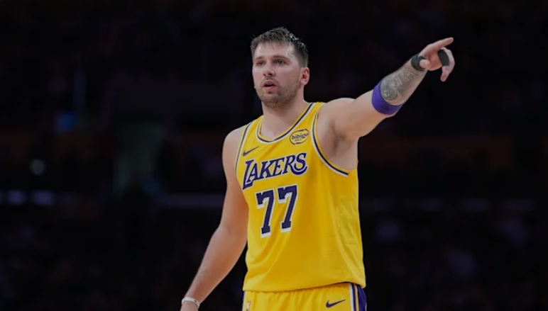 ЛА лејкерс остана и без Лука Дончиќ