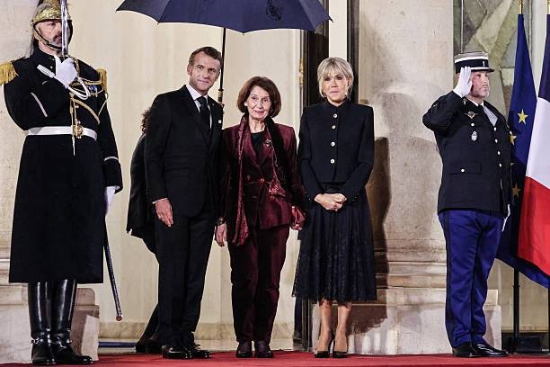 Сиљановска-Давкова: Во Договорот со Бугарија нема член за промена на Уставот