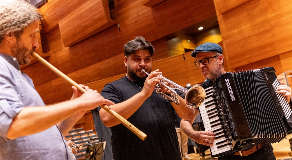 МУЗИЧАРИ ОД ЕВРОПА СНИМИЈА НОВА ВЕРЗИЈА НА „ОДА НА РАДОСТА“ ВО СКОПЈЕ