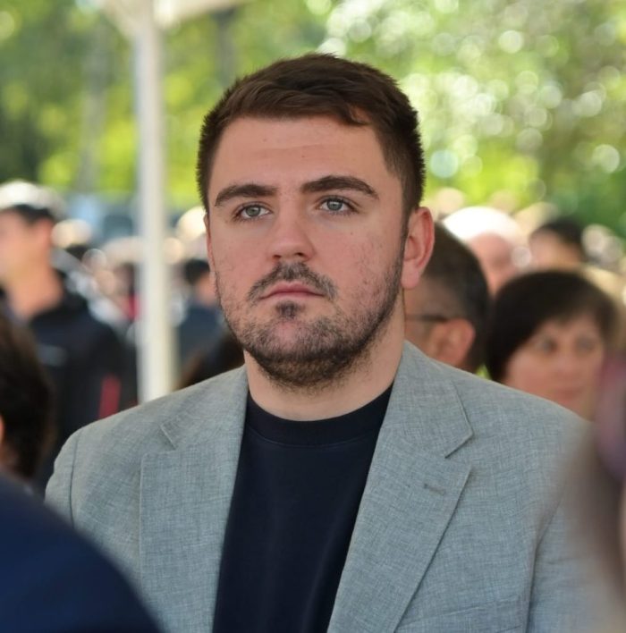 ПОПОВ: Да излеземе масовно и да се обединиме зад бројот 9