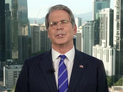 БЕСЕНТ: Кина ќе ја одложи контролата на извозот на ретки минерали и метали за една година и ќе продолжи да купува соја од САД