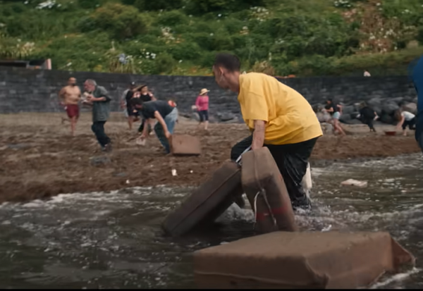 На „Нетфликс“ излезе втората сезона од серијата што го открива најбизарниот вистинит настан на едно изолирано островче