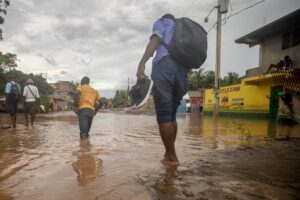 Ураганот Мелиса засега одзеде речиси 30 животи на Карибите, денеска се движи кон Бермудите
