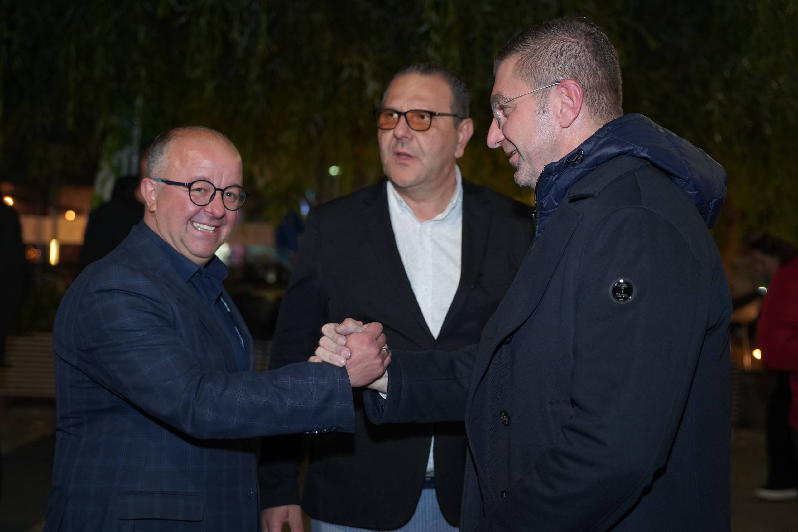 Мицкоски: Без разлика на етничката, верската и политичката припадност, на 2 ноември да се обединиме во Кичево за вредностите кои ги застапува Александар