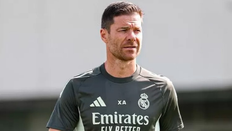 Чаби Алонсо објасни зошто одлучил Реал да не тренира на „Енфилд“