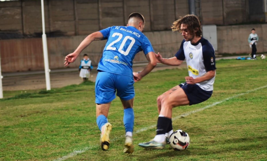 Брегалница и Детонит ремизираа без голови