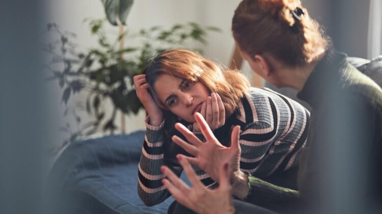 КАКО ДА РАЗГОВАРАТЕ СО ВАШИОТ ТИНЕЈЏЕР: Теми што градат доверба и самодоверба