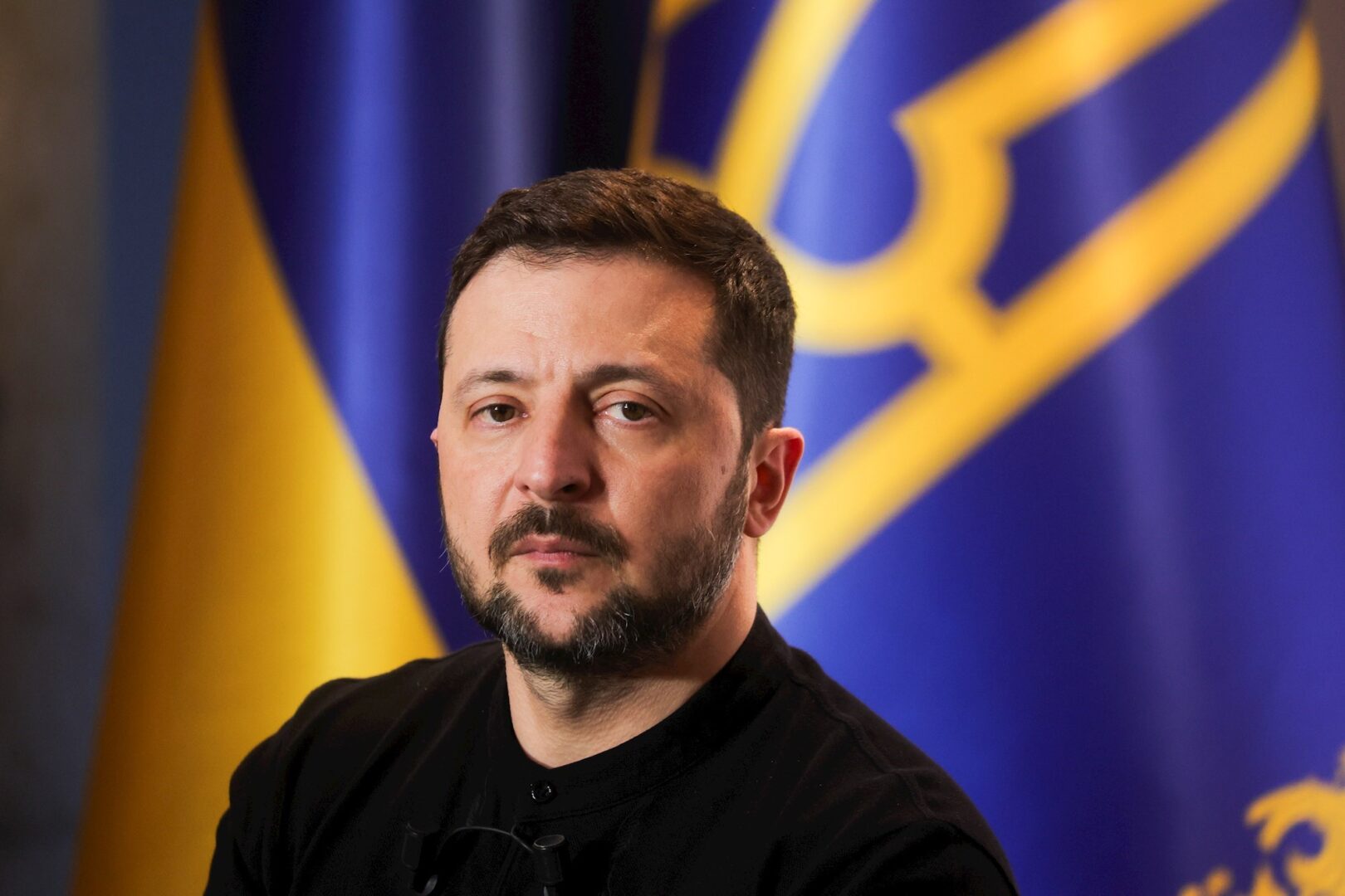 Макрон во понеделник ќе го прими Зеленски